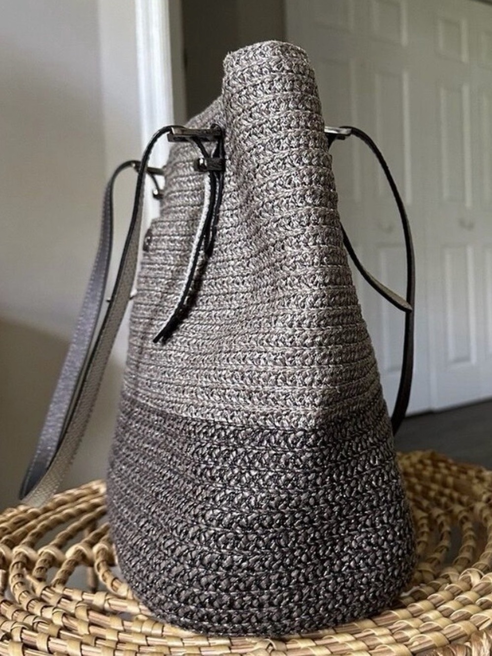 Eric Javits Silver Raffia Woven Tote Shoulder Bag - Picture 4 of 11
